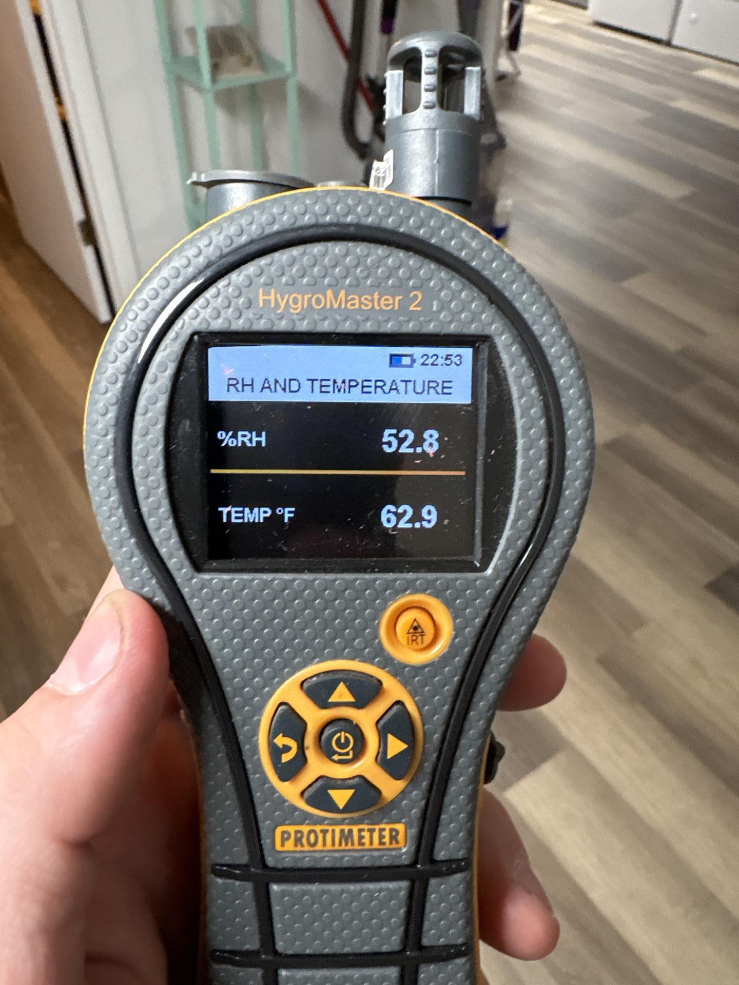 Humidity level readings showing 53.2% relative humidity
